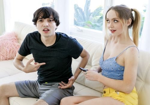 A irmã mais nova levou o irmão jovem ao grande mundo