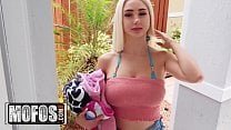 Video Skylar Vox é amor com calças