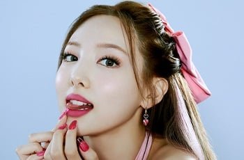 Nayeon duas vezes vazou com um filme secreto quando havia uma ação inexperiente com um homem rico